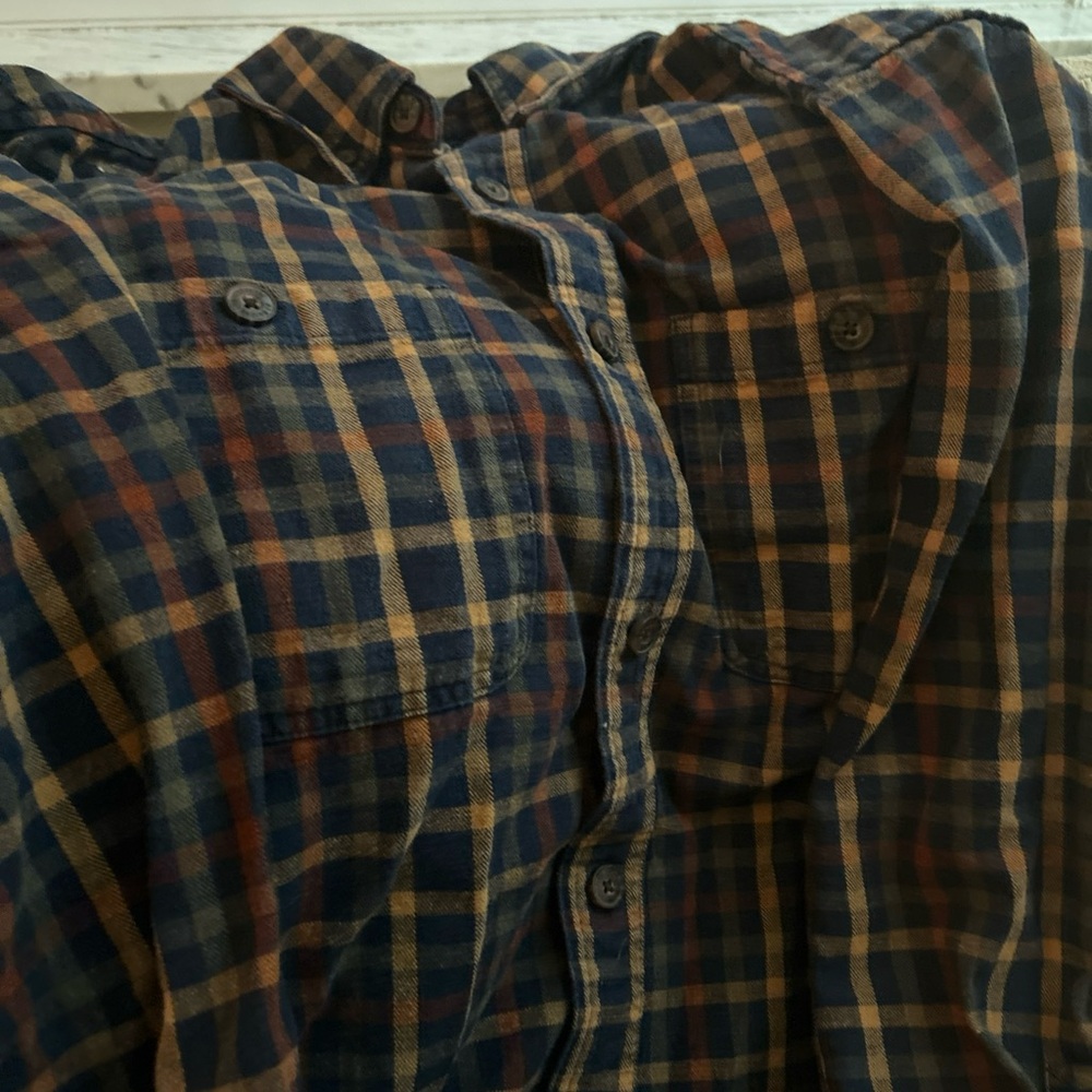 Duluth Trading Co Blue and Brown Checkered Shirt